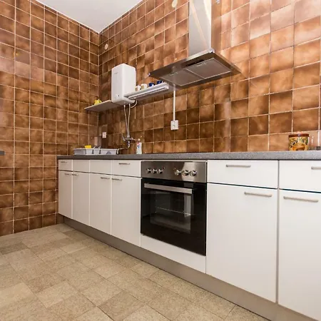 Apartament Apartman Maja